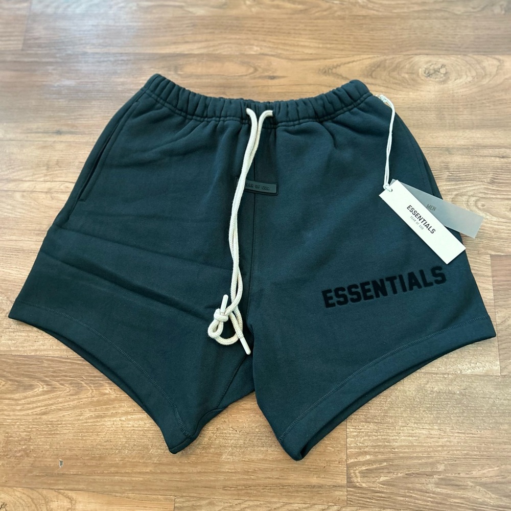 Authentic Fear of God ESSENTIALS Jet Black Sweat Shorts Size XS NWT